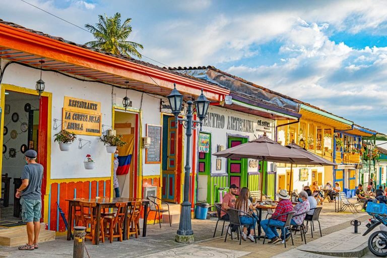 16 Surprisingly Awesome Things to do in Salento, Colombia / Complete Guide