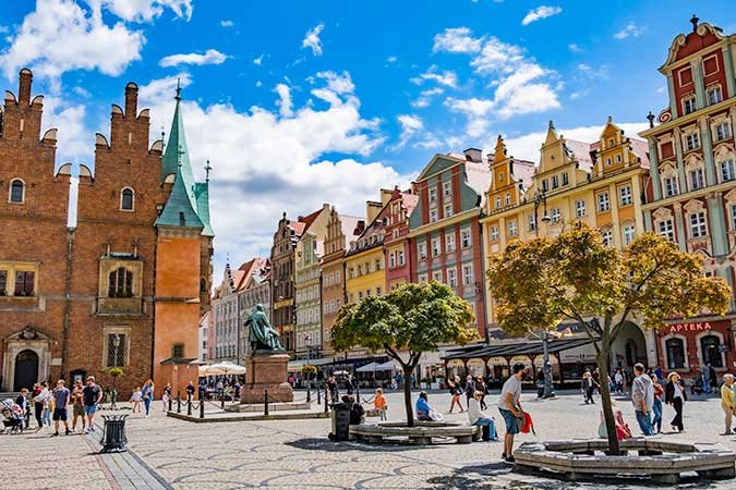 A complete guide to visiting Wroclaw Poland / Best Things to do in Wroclaw